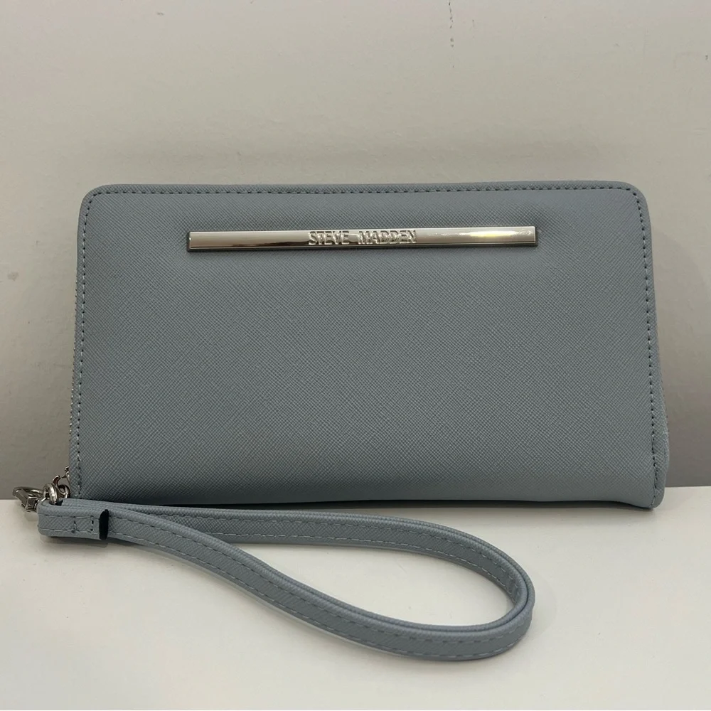 Steve Madden Zip Wristlet Wallet Organizer Light Blue NWOT